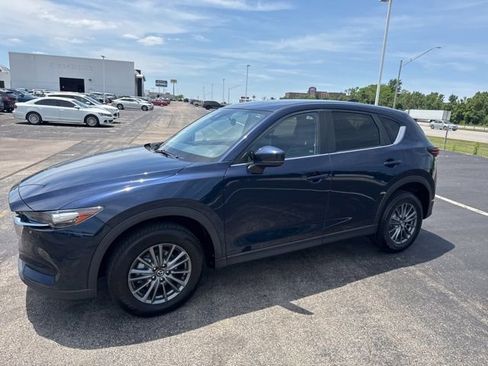 Used 2021 MAZDA CX-5 Touring FWD image 4