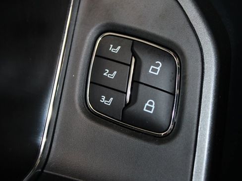 New 2026 Ford F250 Lariat w/ Black Appearance Package image 54