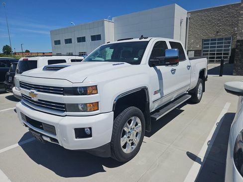 Used 2018 Chevrolet Silverado 2500 LTZ w/ Duramax Plus Package AWD/4WD image 2