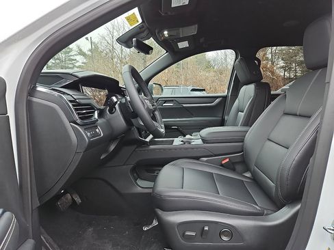 New 2026 GMC Acadia Elevation w/ Black Edition FWD image 9