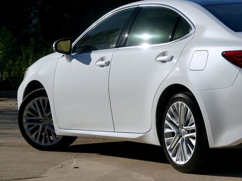 Used 2014 Lexus ES 350 image 32