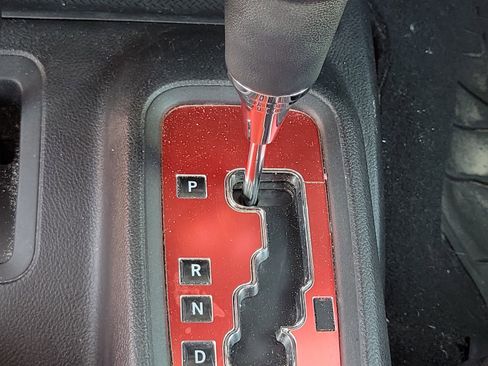 Used 2016 Jeep Wrangler Unlimited Rubicon AWD/4WD image 28