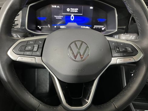 Used 2025 Volkswagen Jetta SE image 14