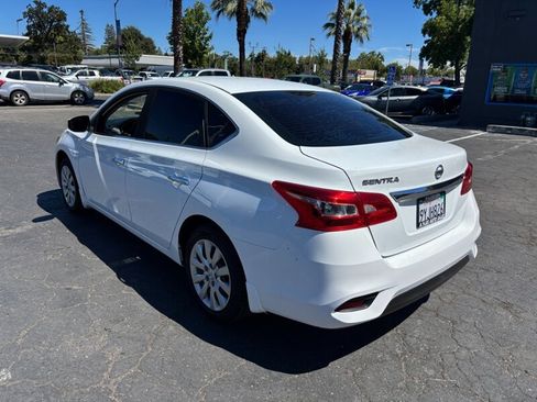 Used 2019 Nissan Sentra S FWD image 7