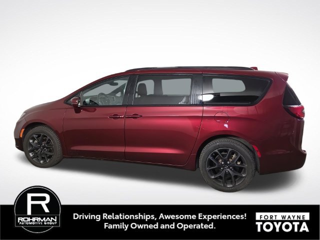 Used 2021 Chrysler Pacifica Limited w/ Uconnect Theater Family Group AWD/4WD image 8