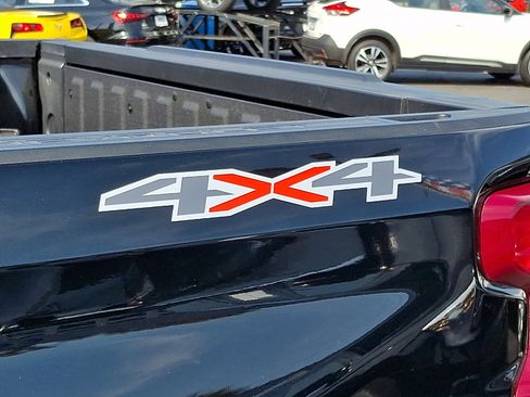 Certified 2022 Chevrolet Silverado 1500 Custom AWD/4WD image 30