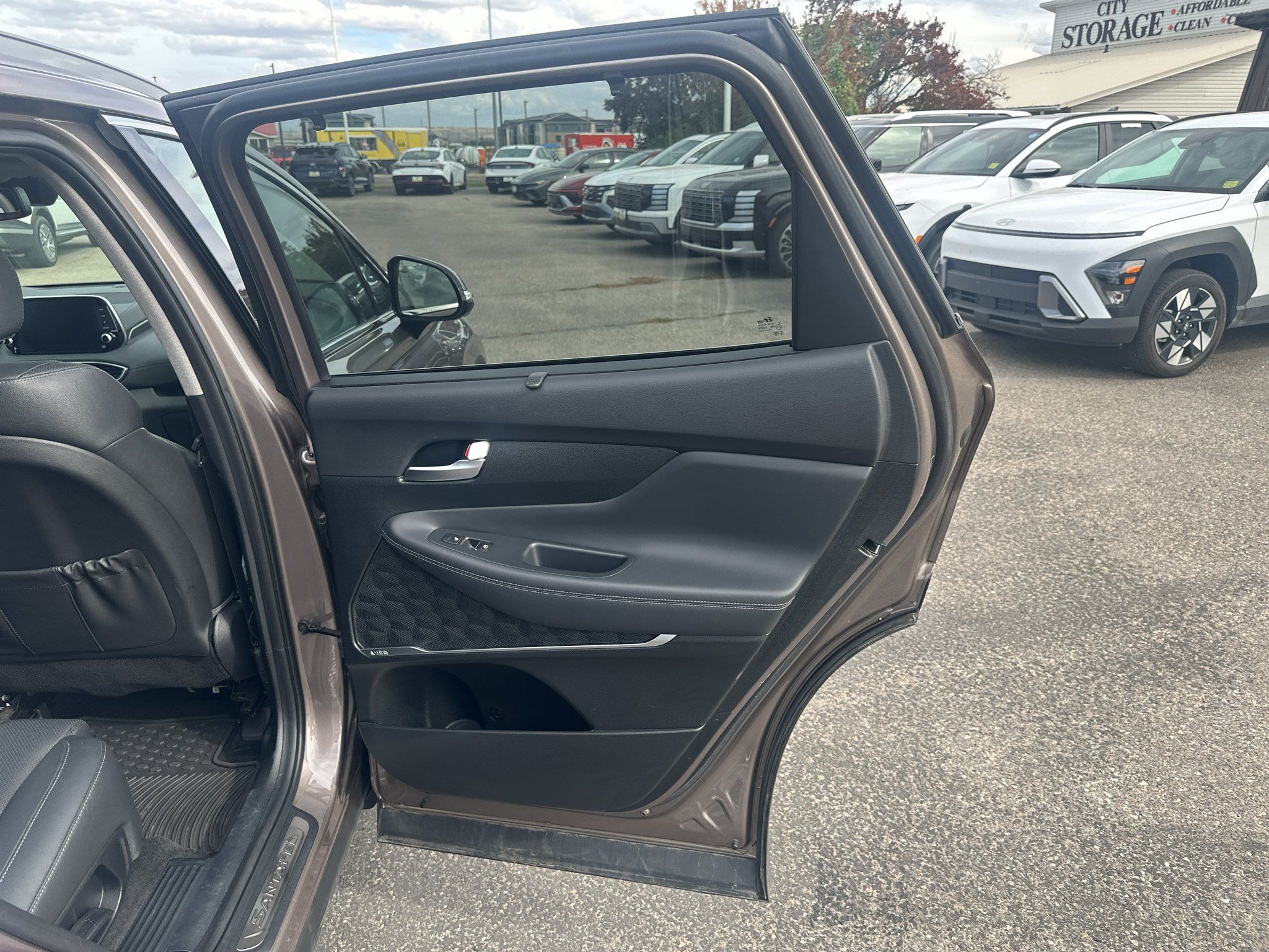 Used 2019 Hyundai Santa Fe AWD image 19
