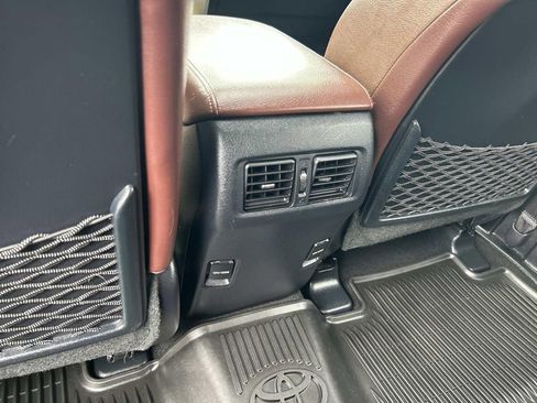 Used 2018 Toyota 4Runner Limited RWD image 20