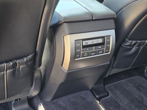 Used 2017 Lexus GX 460 Premium AWD/4WD image 39