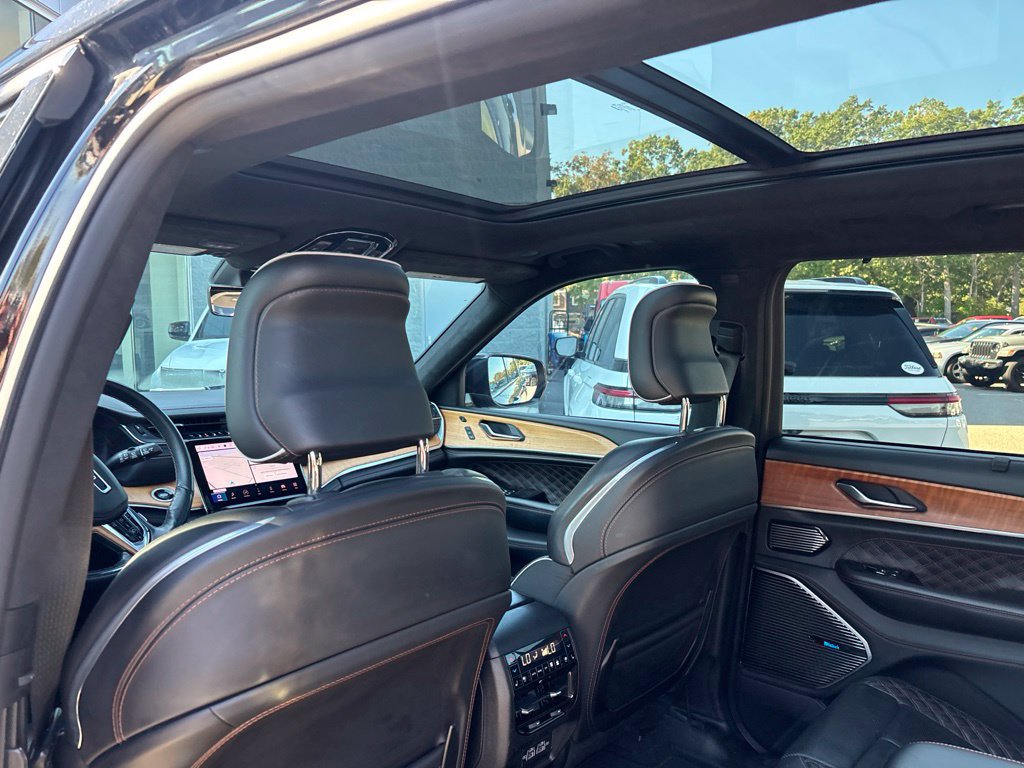 Used 2021 Jeep Grand Cherokee L Summit AWD/4WD image 46