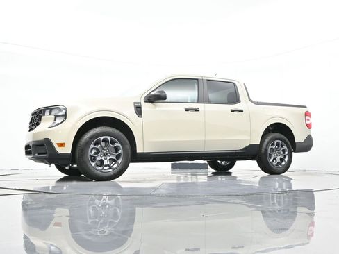 New 2025 Ford Maverick XLT w/ Equipment Group 302A AWD/4WD image 32