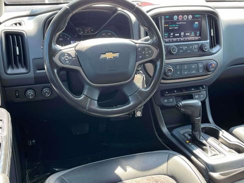 Used 2016 Chevrolet Colorado Z71 AWD/4WD image 2