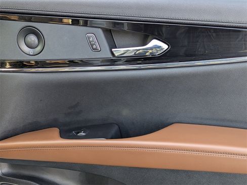 Used 2022 Lincoln Nautilus Reserve w/ Equipment Group 201A image 31