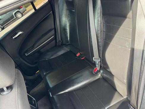 Used 2017 Dodge Charger Police w/ Street Appearance Group image 18