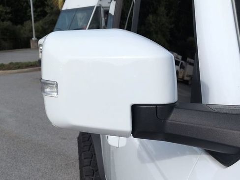 Used 2024 Ford Bronco Outer Banks AWD/4WD image 12