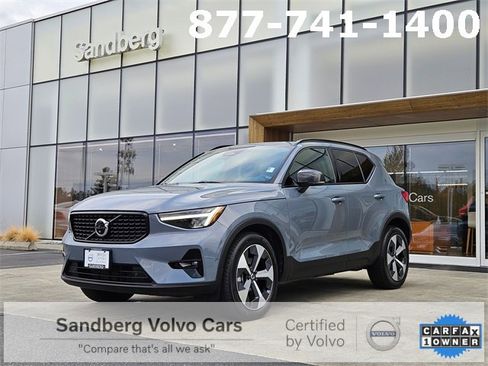 Certified 2023 Volvo XC40 B5 Plus image 1