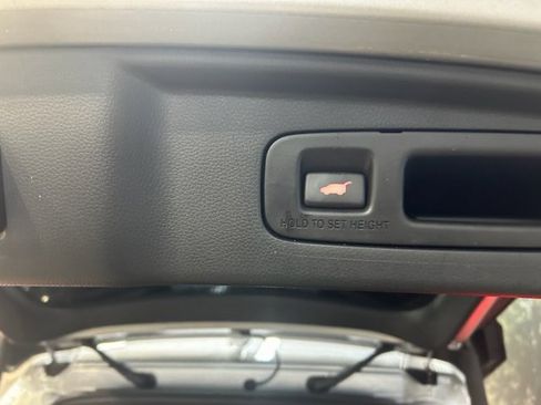 Used 2023 Honda CR-V Sport Touring image 8