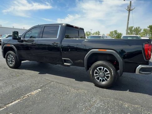 Used 2025 GMC Sierra 3500 SLE w/ SLE Value Package AWD/4WD image 6