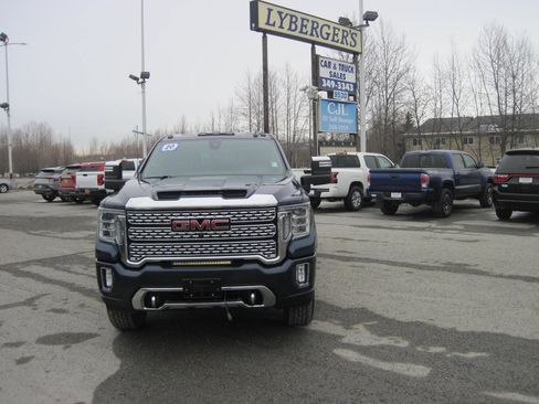 Used 2020 GMC Sierra 3500 Denali w/ Denali Ultimate Package AWD/4WD image 1