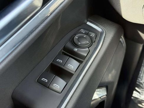 Used 2023 Chevrolet Silverado 1500 LT Trail Boss AWD/4WD image 18