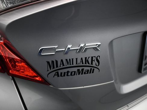 Used 2019 Toyota C-HR XLE FWD image 39