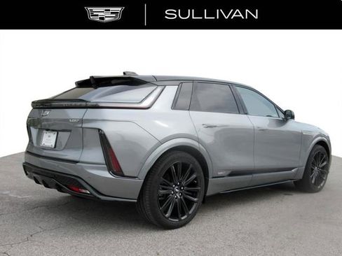 New 2026 Cadillac Lyriq V image 6