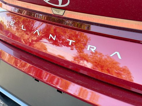 New 2026 Hyundai Elantra SE image 11