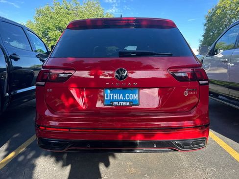 Used 2024 Volkswagen Tiguan SE R-Line AWD/4WD image 5