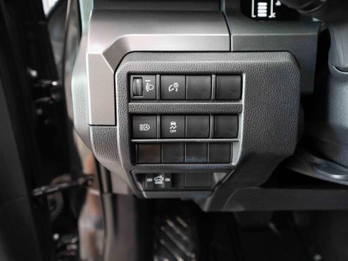 Used 2024 Toyota Tacoma SR5 AWD/4WD image 11