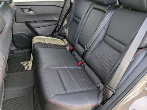 Certified 2025 Nissan Rogue SV w/ Rock Creek Premium Package AWD/4WD image 27