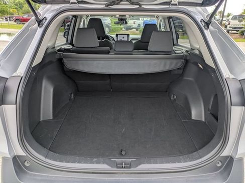 Used 2025 Toyota RAV4 XLE FWD image 30
