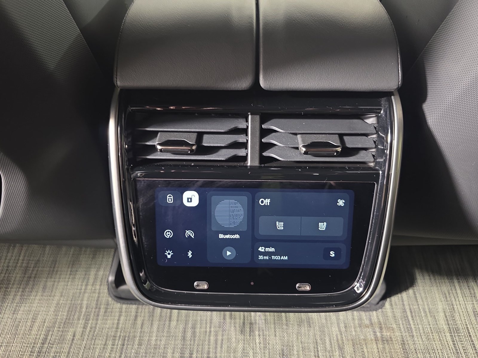 Used 2025 Rivian R1T Adventure Dual AWD/4WD image 28
