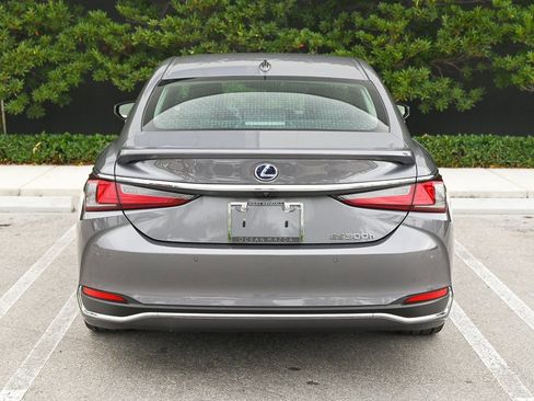 Used 2021 Lexus ES 300h 300h w/ Premium Package image 5