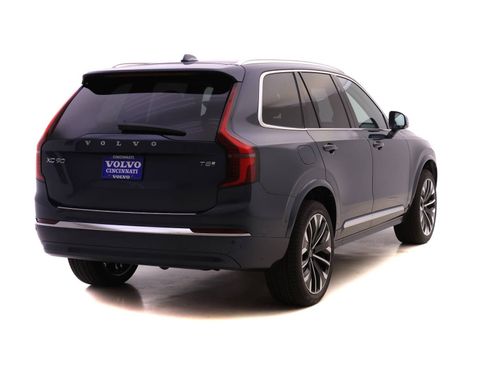 New 2026 Volvo XC90 T8 Plus w/ Protection Package Premier image 4