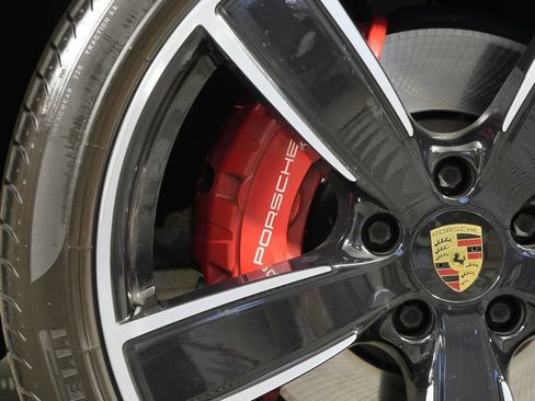 Certified 2021 Porsche Cayenne GTS AWD/4WD image 17