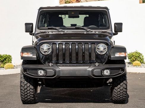 Used 2021 Jeep Wrangler Unlimited Sport AWD/4WD image 3