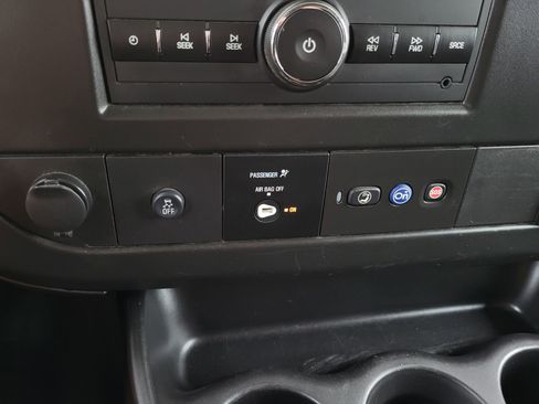 Used 2023 GMC Savana 2500 w/ Driver Convenience Package image 26