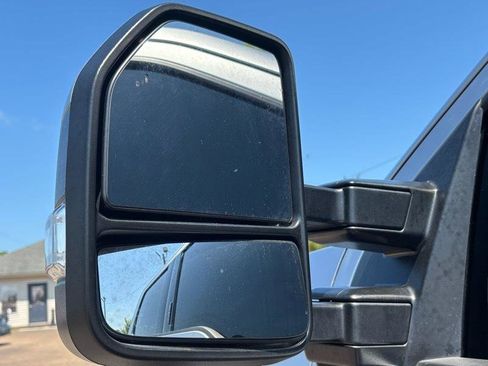 Used 2022 Ford F250 Lariat w/ Tremor Off-Road Package AWD/4WD image 11
