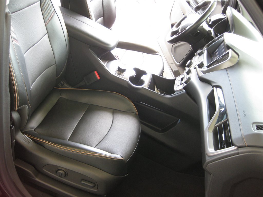 Used 2022 GMC Terrain AT4 AWD/4WD image 38