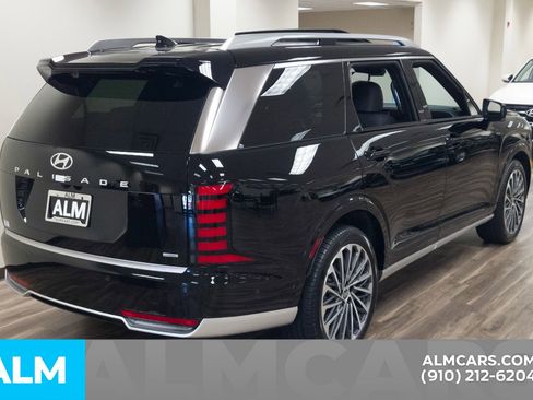 Used 2026 Hyundai Palisade Calligraphy image 5