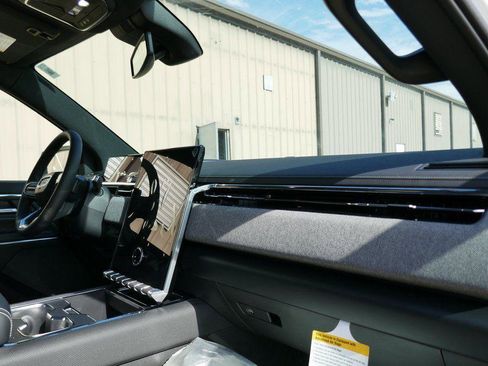 New 2026 GMC Sierra EV Elevation w/ LPO, Elevation Dark Package AWD/4WD image 9