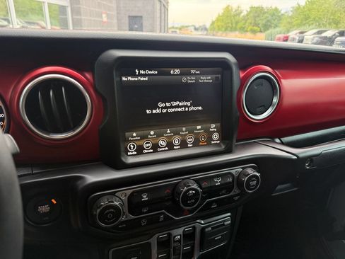 Used 2023 Jeep Gladiator Rubicon w/ Trailer Tow Package AWD/4WD image 26