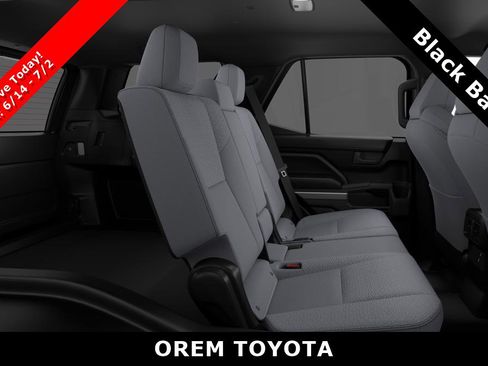 New 2026 Toyota 4Runner SR5 AWD/4WD image 3