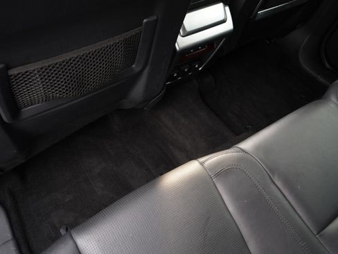 Used 2017 Land Rover Discovery Sport HSE Luxury image 50