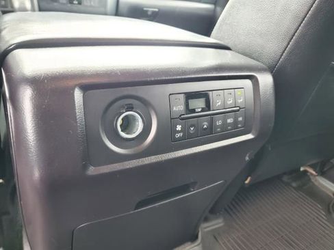 Used 2022 Toyota Sequoia TRD Sport image 10