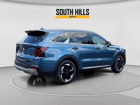 Used 2025 Kia Sorento EX AWD/4WD image 5