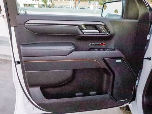 Used 2025 GMC Sierra 1500 AT4 image 20