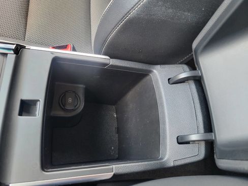 Used 2019 Kia Niro EX w/ Cold Weather Package 2.0 image 21