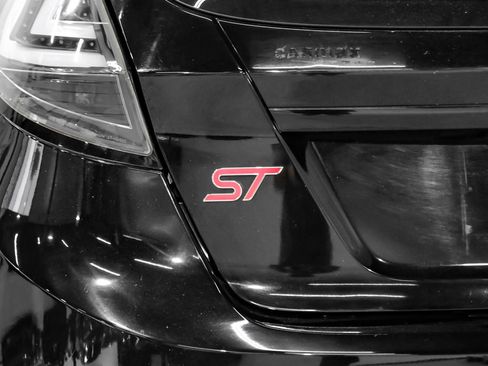 Used 2017 Ford Fiesta ST FWD image 51