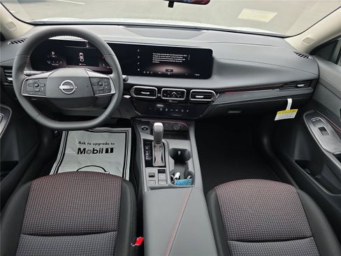 New 2026 Nissan Sentra SR w/ Floor Mat Package FWD image 13